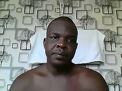 Snapshot of Chumba_001 chatting on February 7, 2025, 4:27 am Chumba 001 online show from February 7, 2025, 4:27 am
