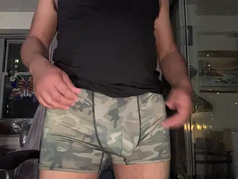 Snapshot of ThickDick_Daddy chatting on May 8, 2026, 7:14 am ThickDick Daddy online show from May 8, 2026, 7:14 am