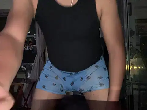 Snapshot of ThickDick_Daddy chatting on May 15, 2026, 6:09 am ThickDick Daddy online show from May 15, 2026, 6:09 am