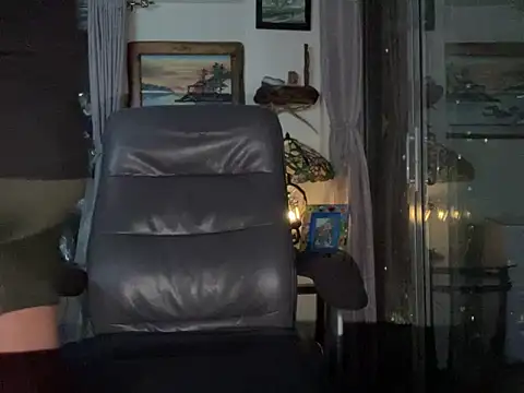 Snapshot of ThickDick_Daddy chatting on June 3, 2026, 7:00 am ThickDick Daddy online show from June 3, 2026, 7:00 am