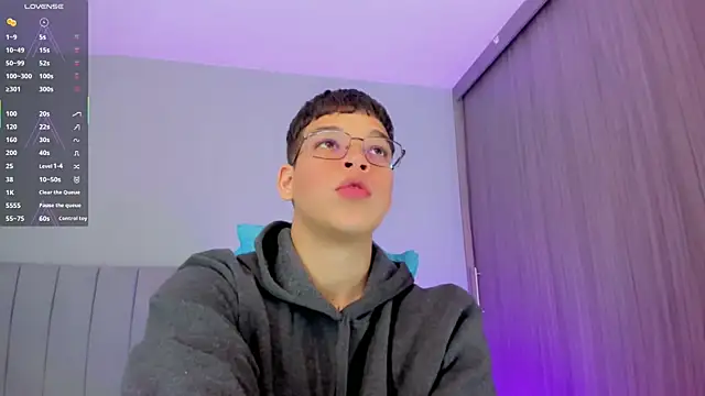 Snapshot of jake_and_joaquin chatting on March 10, 2025, 8:37 am jake and joaquin online show from March 10, 2025, 8:37 am