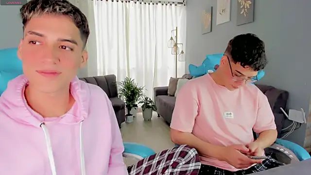 Snapshot of jake_and_joaquin chatting on March 17, 2025, 2:45 pm jake and joaquin online show from March 17, 2025, 2:45 pm