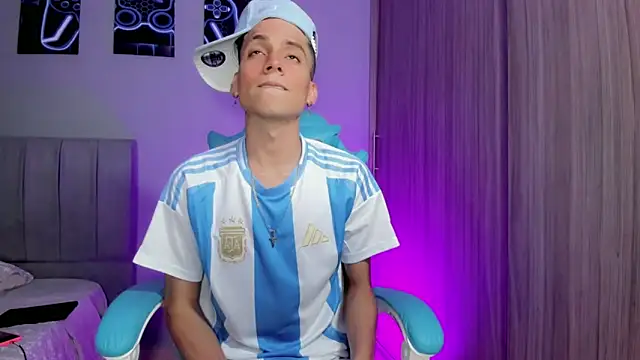 Snapshot of jake_and_joaquin chatting on September 9, 2025, 2:44 am jake and joaquin online show from September 9, 2025, 2:44 am