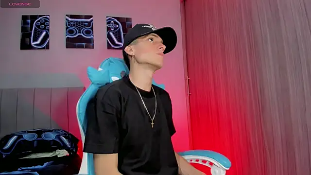 Snapshot of jake_and_joaquin chatting on September 19, 2025, 3:19 am jake and joaquin online show from September 19, 2025, 3:19 am