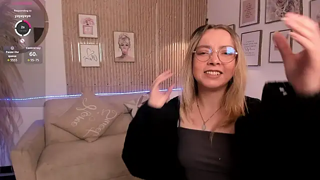 Snapshot of ana_ev chatting on June 3, 2026, 5:10 am ana ev online show from June 3, 2026, 5:10 am