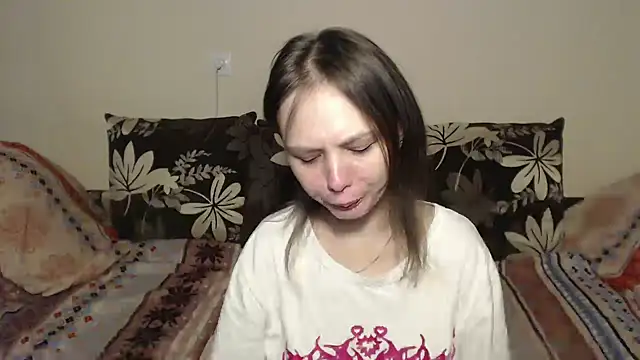 Snapshot of Nika_Shiny chatting on February 8, 2025, 6:33 am Nika Shiny online show from February 8, 2025, 6:33 am