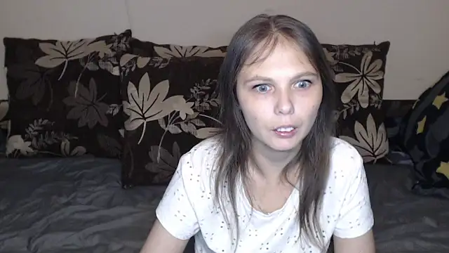 Snapshot of Nika_Shiny chatting on September 9, 2025, 6:35 am Nika Shiny online show from September 9, 2025, 6:35 am