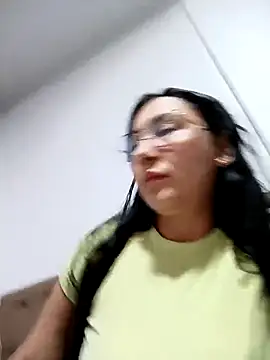 my-kitty online show from October 26, 2025, 10:25 pm