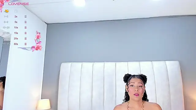 Ashleyy23x online show from November 6, 2025, 7:26 pm