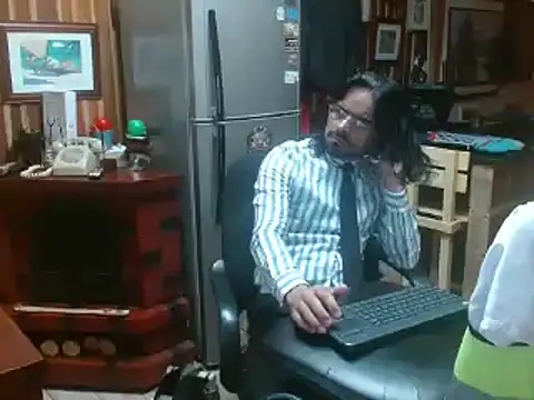 Dr Pocholate84 online show from January 10, 2025, 1:52 pm