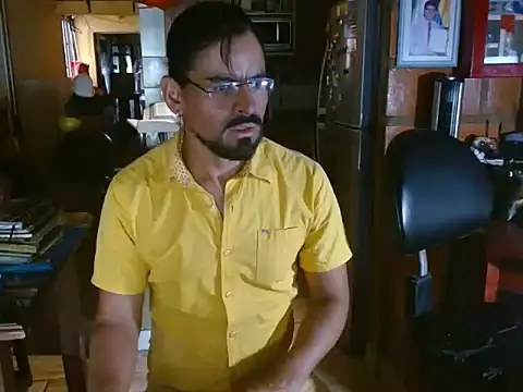 Dr Pocholate84 online show from June 23, 2026, 7:23 pm