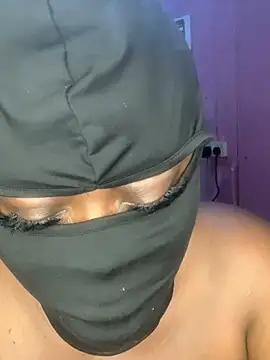 Snapshot of sweet1111 chatting on December 12, 2024, 6:21 pm sweet1111 online show from December 12, 2024, 6:21 pm