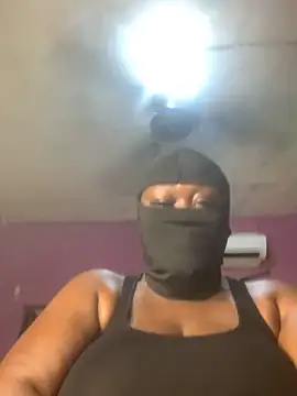 Snapshot of sweet1111 chatting on December 26, 2024, 11:35 pm sweet1111 online show from December 26, 2024, 11:35 pm