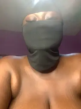 Snapshot of sweet1111 chatting on January 3, 2025, 10:19 pm sweet1111 online show from January 3, 2025, 10:19 pm