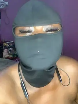 Snapshot of sweet1111 chatting on January 7, 2025, 1:38 am sweet1111 online show from January 7, 2025, 1:38 am