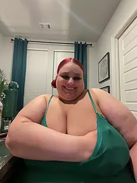 Snapshot of bbwredhead chatting on February 20, 2026, 2:19 am bbwredhead online show from February 20, 2026, 2:19 am