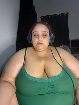 Snapshot of bbwredhead chatting on March 10, 2026, 7:46 am bbwredhead online show from March 10, 2026, 7:46 am