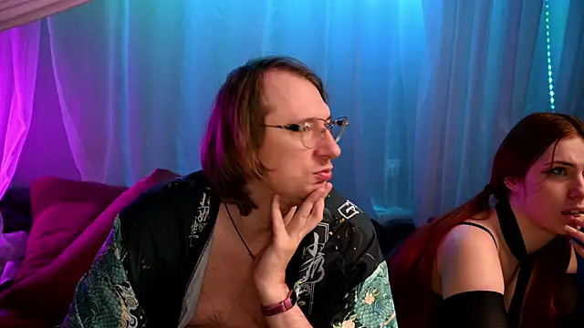 Snapshot of Claudia_and_elon_ chatting on November 14, 2025, 6:50 pm Claudia and elon online show from November 14, 2025, 6:50 pm