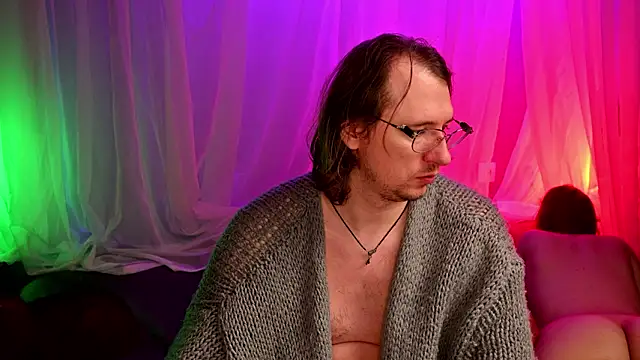 Snapshot of Claudia_and_elon_ chatting on February 5, 2026, 2:16 am Claudia and elon online show from February 5, 2026, 2:16 am