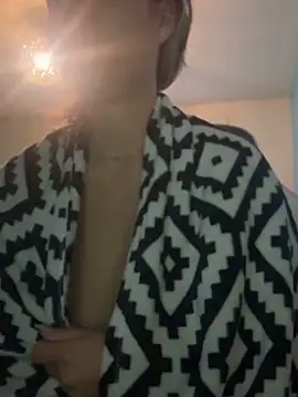 BabyNila online show from October 10, 2025, 6:01 am