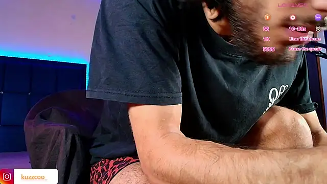 kuzzcoo online show from November 22, 2025, 1:21 pm