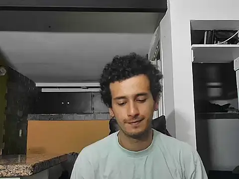 Snapshot of talktome4 chatting on February 7, 2026, 1:42 am talktome4 online show from February 7, 2026, 1:42 am