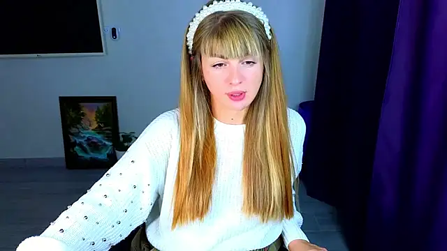  comefeelme  online show from November 17, 2025, 11:27 am