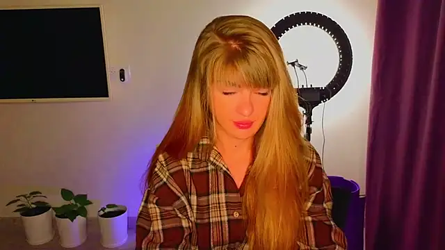  comefeelme  online show from December 14, 2025, 3:34 am