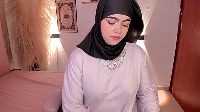 shayla 18 online show from January 23, 2025, 7:51 pm