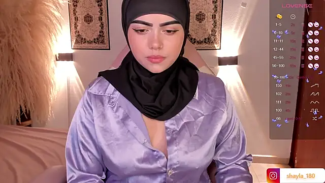 shayla 18 online show from February 6, 2025, 2:22 am