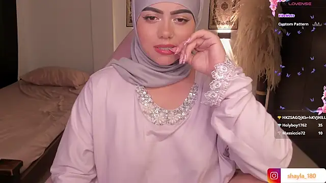 shayla 18 online show from March 11, 2025, 12:00 am