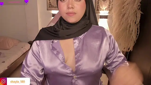 shayla 18 online show from May 6, 2026, 11:32 pm