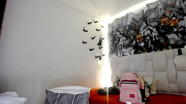 Snapshot of tiffany__pink chatting on October 22, 2025, 8:08 pm tiffany pink online show from October 22, 2025, 8:08 pm