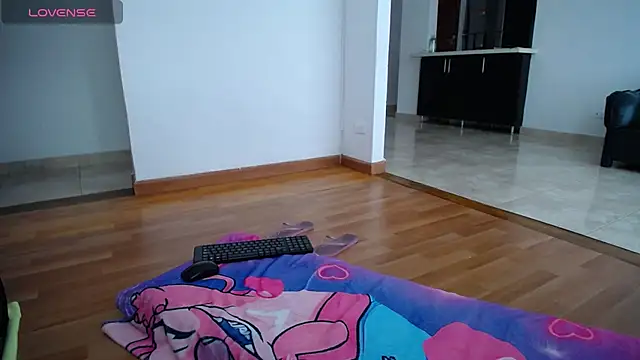 Snapshot of tiffany__pink chatting on November 9, 2025, 4:05 pm tiffany pink online show from November 9, 2025, 4:05 pm