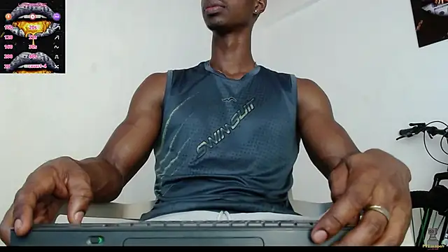 Snapshot of drake_brwon_23 chatting on February 3, 2025, 7:42 pm drake brwon 23 online show from February 3, 2025, 7:42 pm