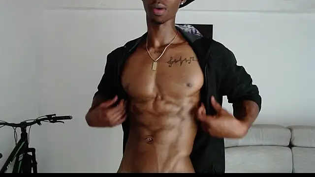 Snapshot of drake_brwon_23 chatting on May 19, 2026, 6:47 pm drake brwon 23 online show from May 19, 2026, 6:47 pm