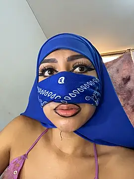  alabina  online show from October 31, 2025, 5:25 pm