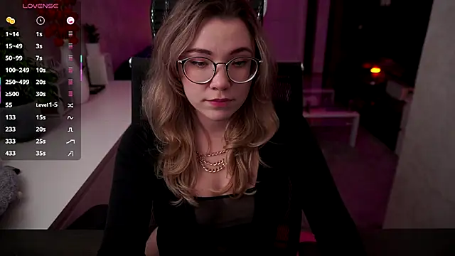 RemyCute online show from October 31, 2025, 7:26 pm