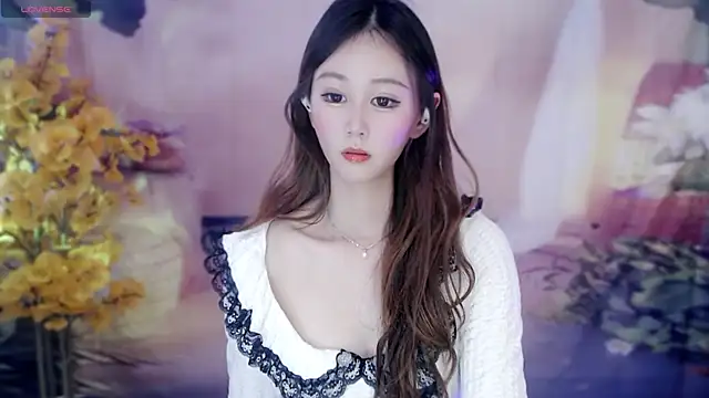 Aimee-520 online show from December 25, 2024, 1:30 pm