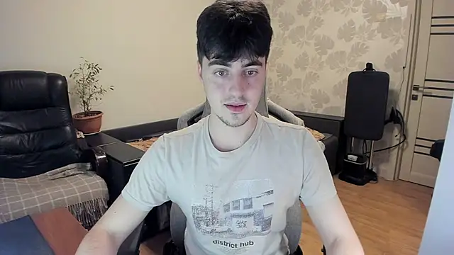 Snapshot of Knuckles17 chatting on November 24, 2025, 1:11 pm Knuckles17 online show from November 24, 2025, 1:11 pm