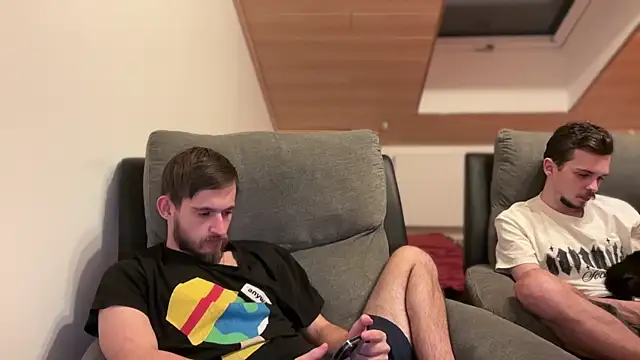 Snapshot of naked_psy chatting on December 2, 2024, 9:28 pm naked psy online show from December 2, 2024, 9:28 pm