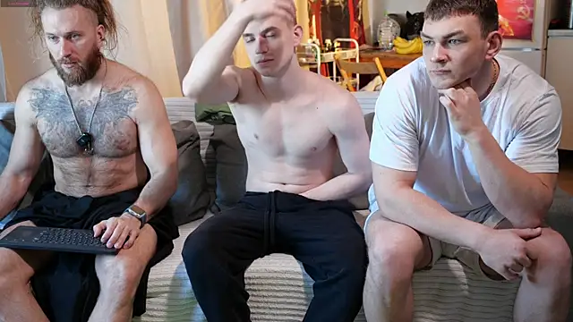 rusbigpaul online show from April 10, 2026, 6:18 am