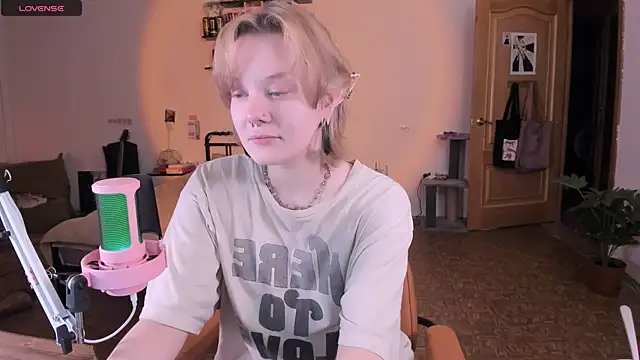 cyber whore  online show from March 26, 2026, 4:56 pm