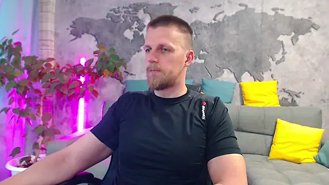 Snapshot of VikingChrisss chatting on June 27, 2026, 10:42 am VikingChrisss online show from June 27, 2026, 10:42 am