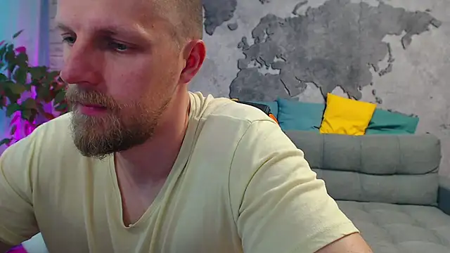 Snapshot of VikingChrisss chatting on July 11, 2026, 10:18 am VikingChrisss online show from July 11, 2026, 10:18 am