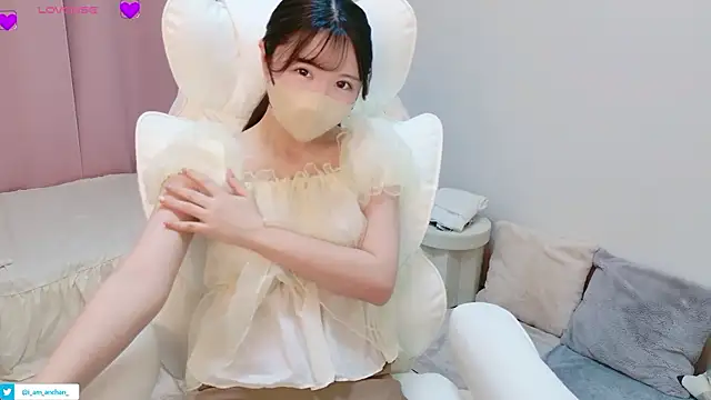 Snapshot of anchan_ chatting on June 5, 2026, 1:50 pm anchan online show from June 5, 2026, 1:50 pm