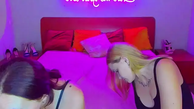 Snapshot of MagicEyess chatting on December 15, 2024, 2:05 pm MagicEyess online show from December 15, 2024, 2:05 pm