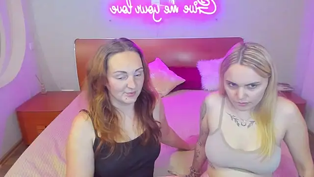 Snapshot of MagicEyess chatting on November 1, 2025, 6:43 pm MagicEyess online show from November 1, 2025, 6:43 pm