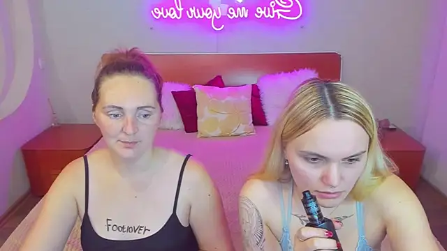 Snapshot of MagicEyess chatting on November 28, 2025, 6:21 pm MagicEyess online show from November 28, 2025, 6:21 pm