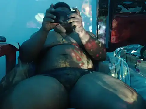 Snapshot of PONSE_LATINO chatting on November 21, 2025, 5:22 pm PONSE LATINO online show from November 21, 2025, 5:22 pm